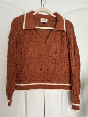 Universal Thread Rust V-Neck Open Knit Polo Sweater with Cream Trim